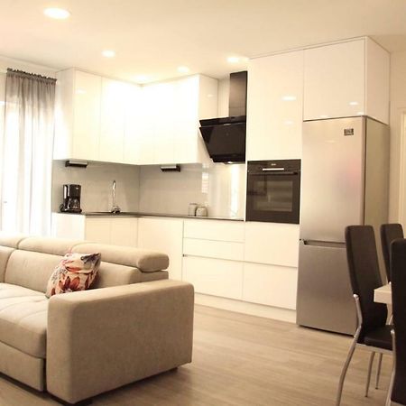 Apartments Holiday Baška Voda المظهر الخارجي الصورة