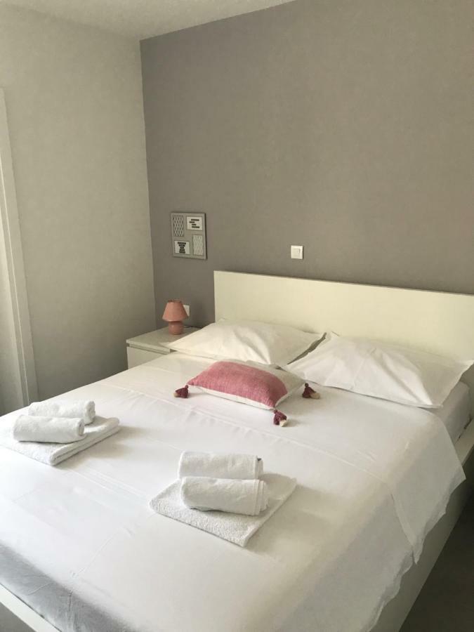 Apartments Holiday Baška Voda المظهر الخارجي الصورة